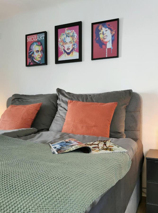 Neues City Center Piano Appartement Mit Netflix Klagenfurt am Woerthersee Esterno foto