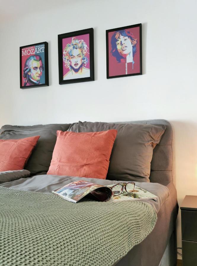 Neues City Center Piano Appartement Mit Netflix Klagenfurt am Woerthersee Esterno foto