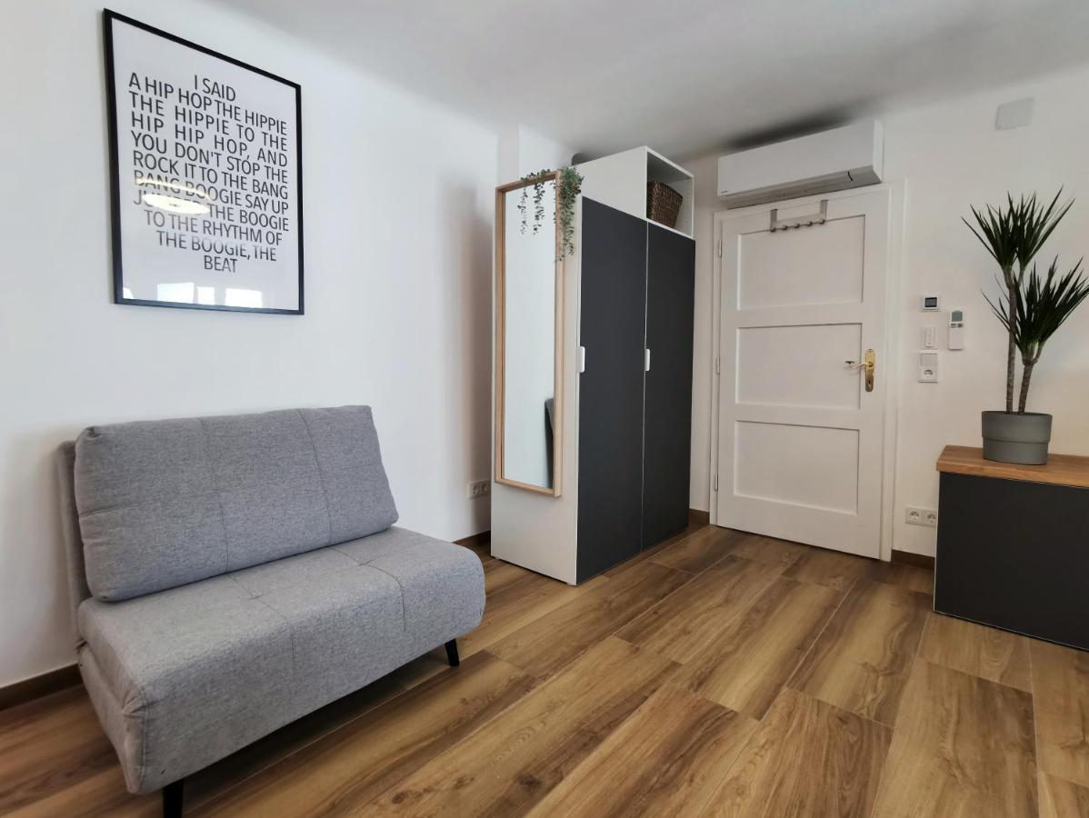 Neues City Center Piano Appartement Mit Netflix Klagenfurt am Woerthersee Esterno foto