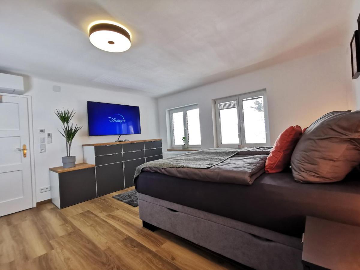 Neues City Center Piano Appartement Mit Netflix Klagenfurt am Woerthersee Esterno foto
